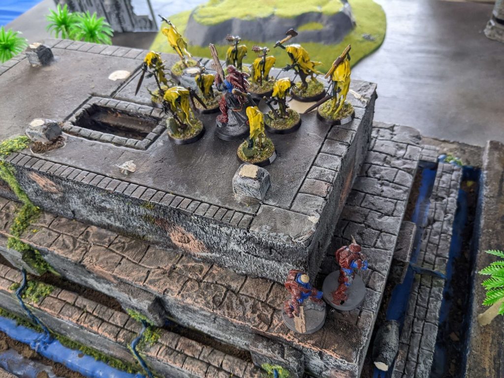 Xenos Rampant is your excuse to get some of the excellent GW ghosts and paint them yellow to represent dead civilians in your Brigador horror campaign,